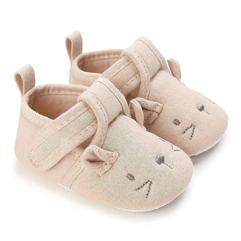 Zapato para bebe, dibujo animado color caqui